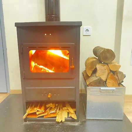 за гости байрактарова * سموليان