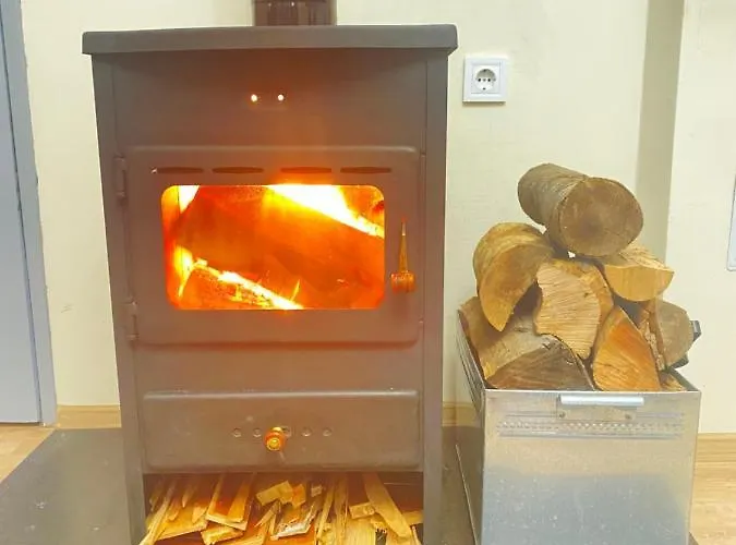 за гости байрактарова * Smolan